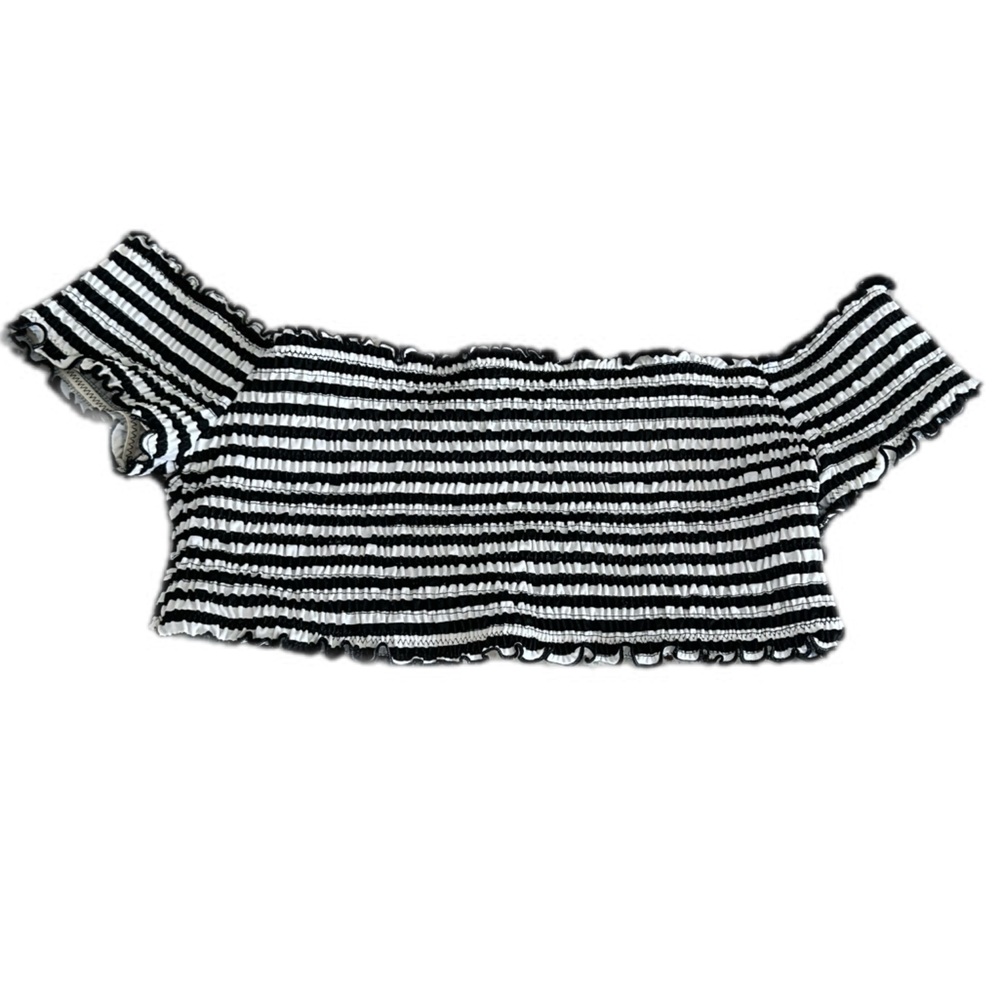 VS Pink black/white striped top‎